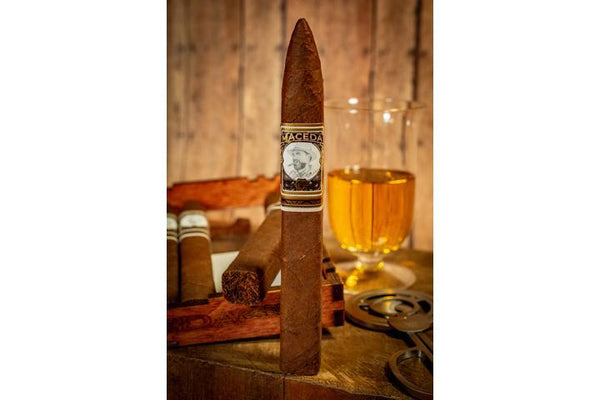 http://tabanerocigars.com/cdn/shop/products/4bde498e239e91f8396fa43ce31a022b_grande.jpg?v=1688918927