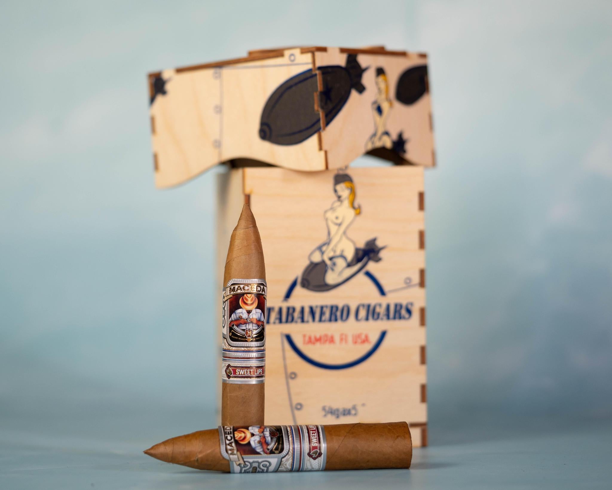lip tobacco Smokeless IS a Safer Alternative to Cigarettes Torpedo Sweet Lips - Cigar