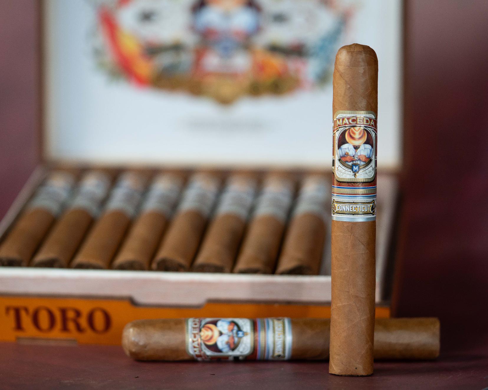 rare tobacco Fuente Opus X Rare Finds — Titans of Tobacco Collection | Box of 10 | $950